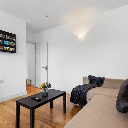 Modern Flat In Stockwell, 10 Mins From Oxford Circus Apartamento Londres Exterior foto